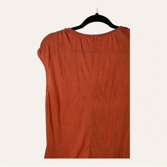 0199W. ANTHROPOLOGIE ORANGE TOP WITH PLEATS IN THE MIDDLE OF TOP SIZE LARGE - Picture 7 of 9